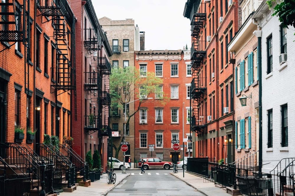 West Village Bar Offers Beer And Free Q-Tip Up Your Nose